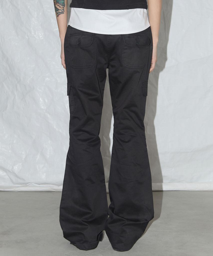 FANCY CLUB Cargo Pintuck Bootcut Pants (Black) F25Qd887