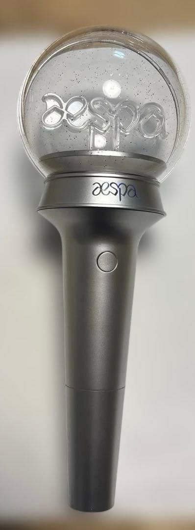 [USED] aespa official fan light with trading card