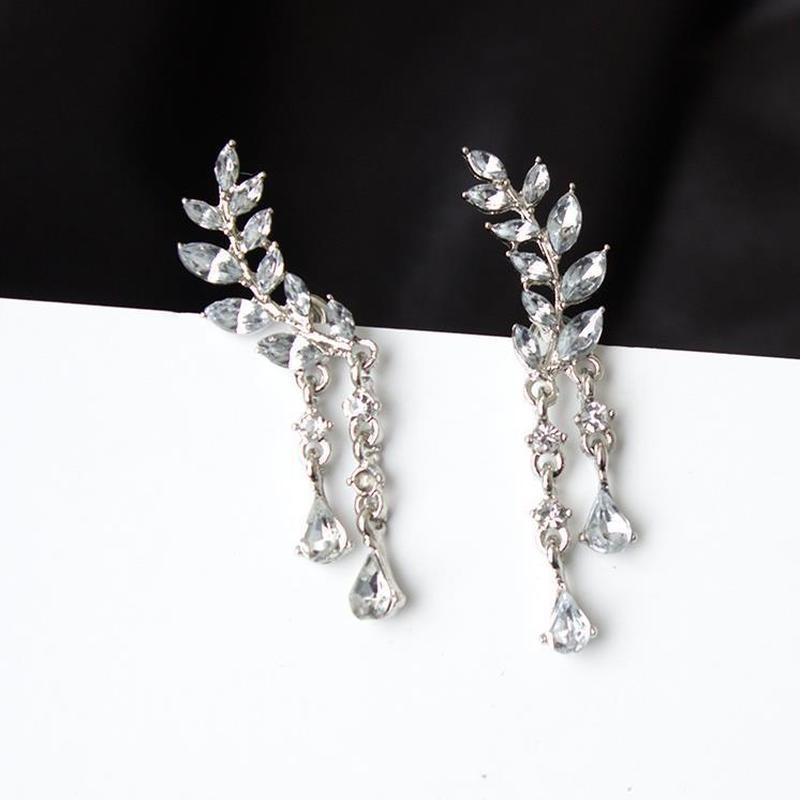 1 Pair of Fashion Crystal Leaf Tassel Drop Earrings Rhinestone Straps Women's Jewelry Gifts