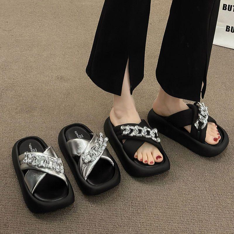 With skirts, cool slippers, women's outer wear is beautiful 2025 new summer versatile thick-bottomed muffin, summer out advanced feeling