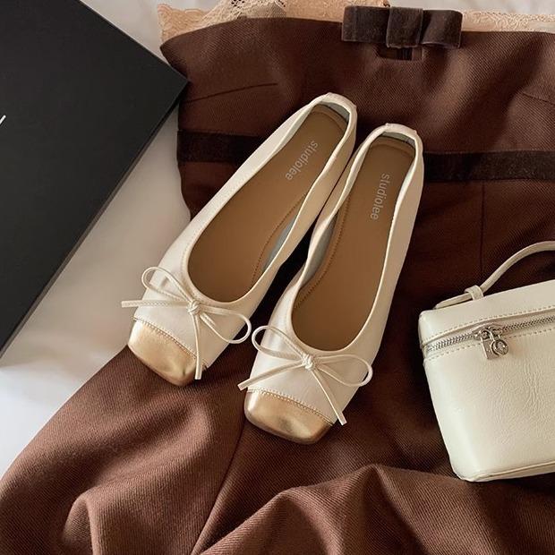 Grape mother of the same style, ballet style splicing, small square head, shallow mouth, one pedal, flat-bottomed bow, single shoes, women's leather