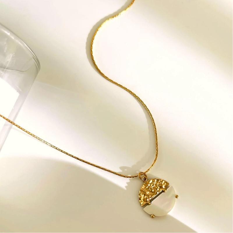 Stainless Steel Gold Plated Natural Stone Circular Pendant Necklace Dainty Jewelry for Women Birthday Surprise Gift