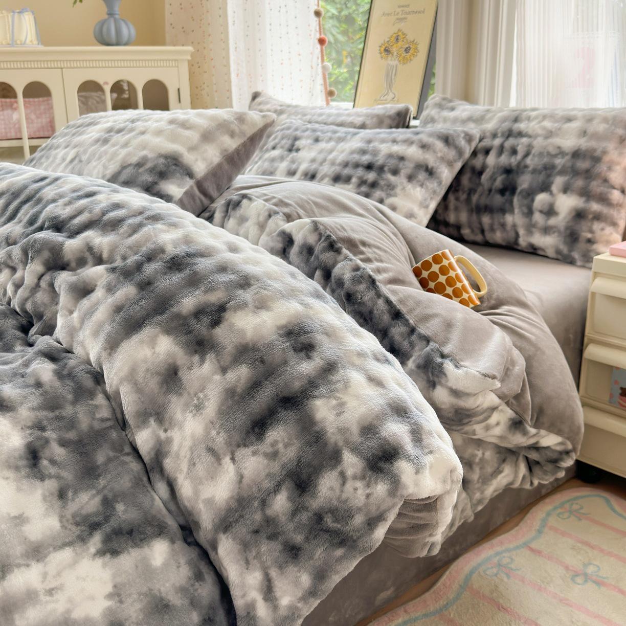 

Premium Mother & Baby Grade Milk Velvet Winter Bedding - 4-Piece Set 1.5m Bed Four-Piece Set