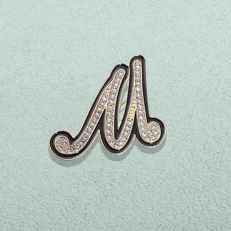 Kristal Yapay Elmas A-Z 26 Harf Broş Kadın İngiliz Alfabesi Broş İğne Korsaj Unisex Yaka Takısı Kıyafet Çanta Dekoru Hediyeler
