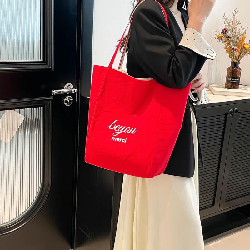 Niche design literary style leisure 2025 spring foreign style tote bag sweet lazy sense personalized shoulder bag women