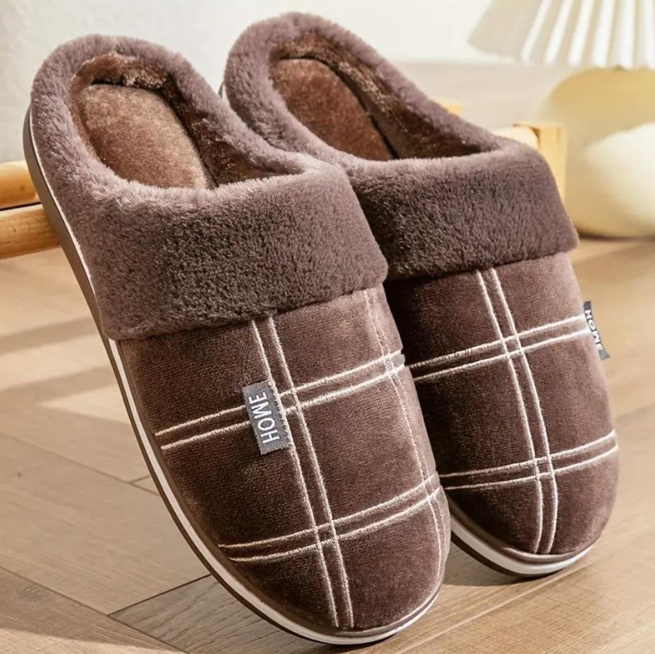 

Foreign trade large size cotton slippers men s new thick bottom velvet winter home indoor non-slip couple cotton mop темно-коричневого кольору