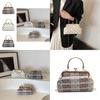 Modische Retro-Stil Damen PU-Leder Handtasche Klassisches Muschelschalen-Form Design