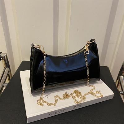 Büyük Kapasiteli Kadın Çantası, Trend Moda Patent Deri Koltuk Altı Omuz Çantası, Işık Lüksün Üst Düzey Anlayışı Çapraz Askılı Peplum Kadın Çantası