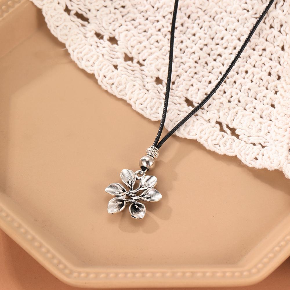 Bohemia Boho Tibetan Flower Antique  Color Charms Pendants For Necklace Jewelry Handmade Jewelry