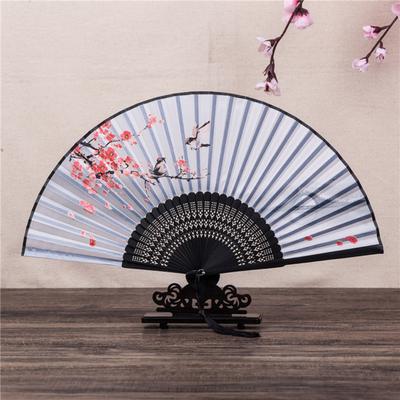 Folding Fan Floral Pattern Vintage Bamboo Fan Exquisite Hand Fan with Tassel for Daily Use Performance Decor