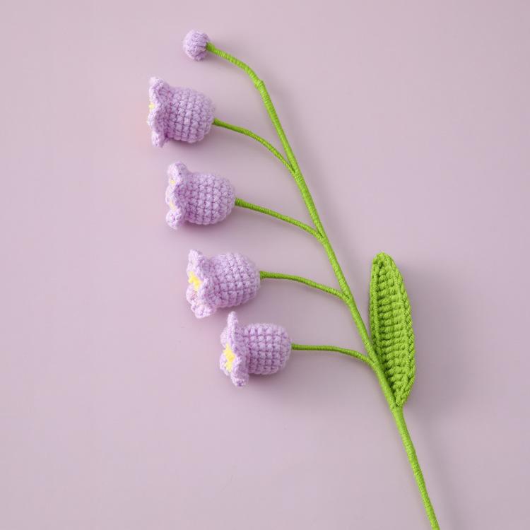 Gestrickte Glockenblume mit Licht Kreative gehäkelte Blumen im Topf Handgewebte künstliche Blume Party-Tischdeko Muttertagsgeschenk