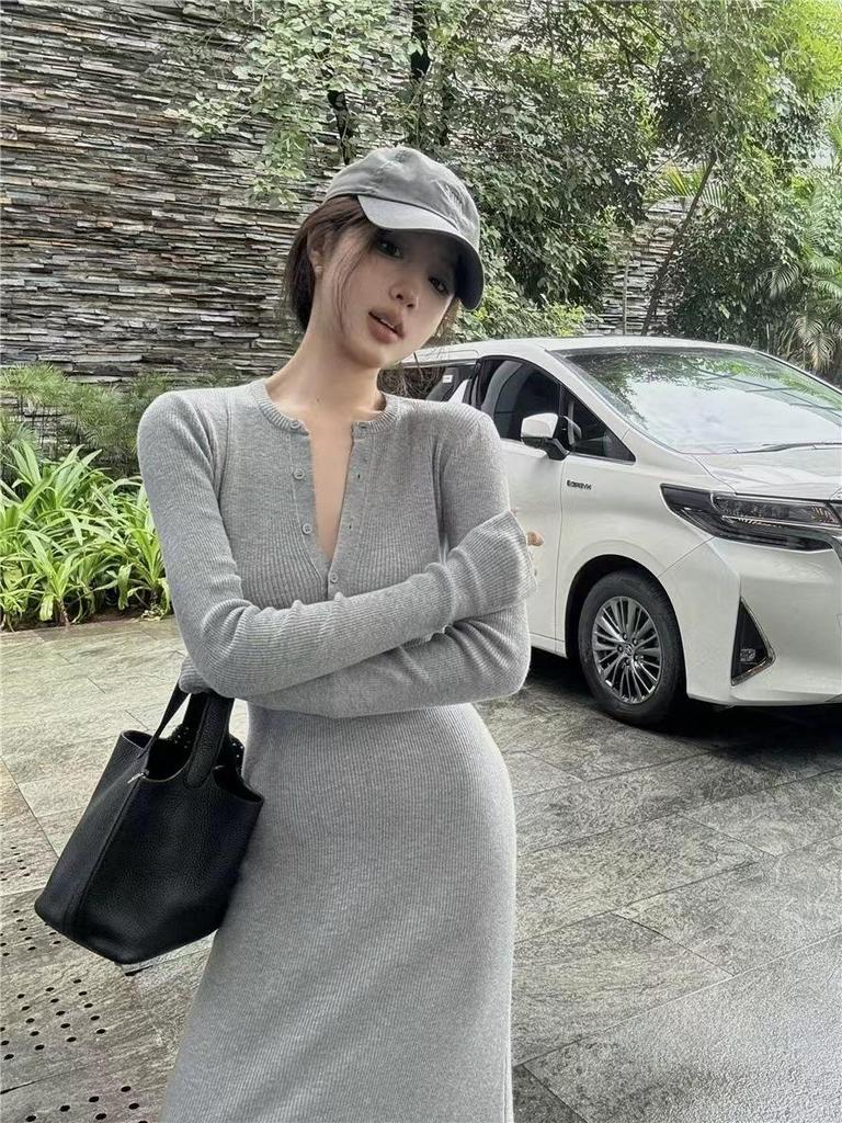 Rochie Tricotată Galbenă Stil Coreean Slim-Fit cu Mâneci Lungi - Rochie Lungă Casual de Toamnă pentru Femei, Cambrată în Talie, Muldând Șoldurile