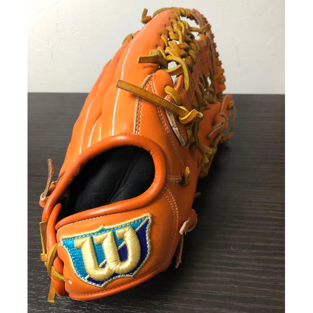 Used Wilson Glove for Outfielder D-MAX Wilson Right Thrower RDN7WF