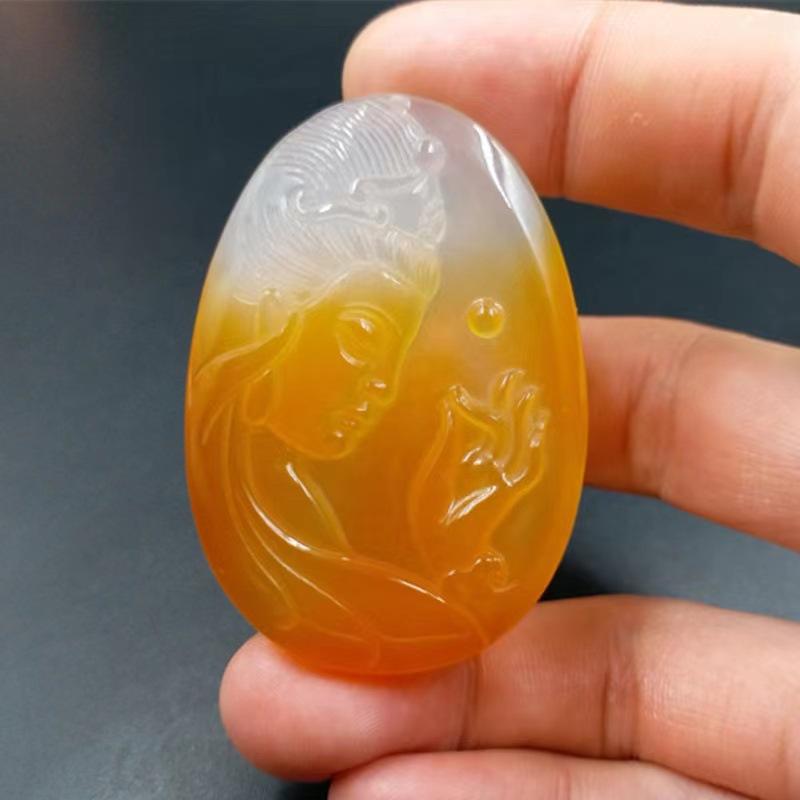 Pendant Pretty Guanyin Buddha Ruyi White Floating Yellow Necklace