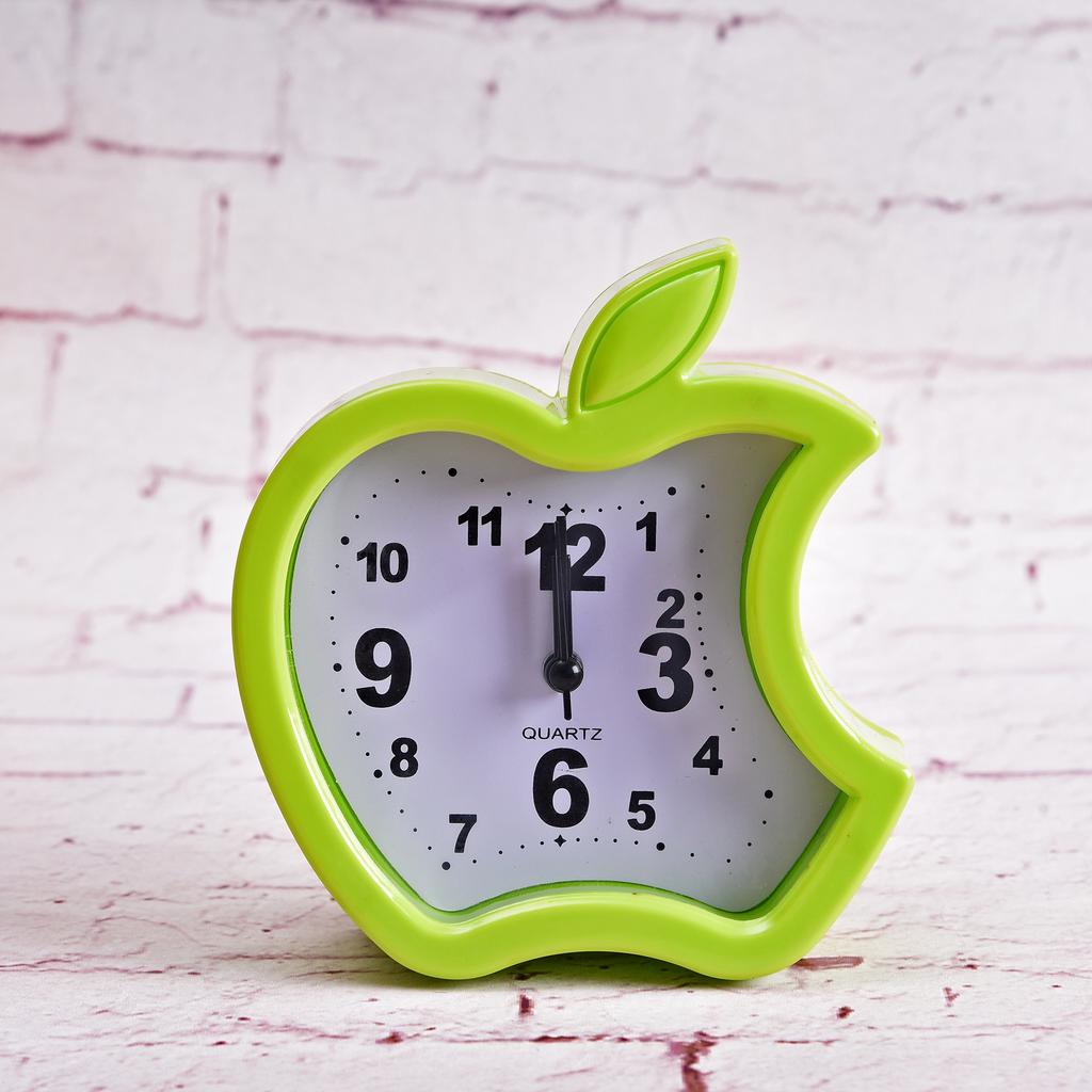 Creative mini desktop small alarm clock Cute Apple-shaped student alarm clock Alarm clock