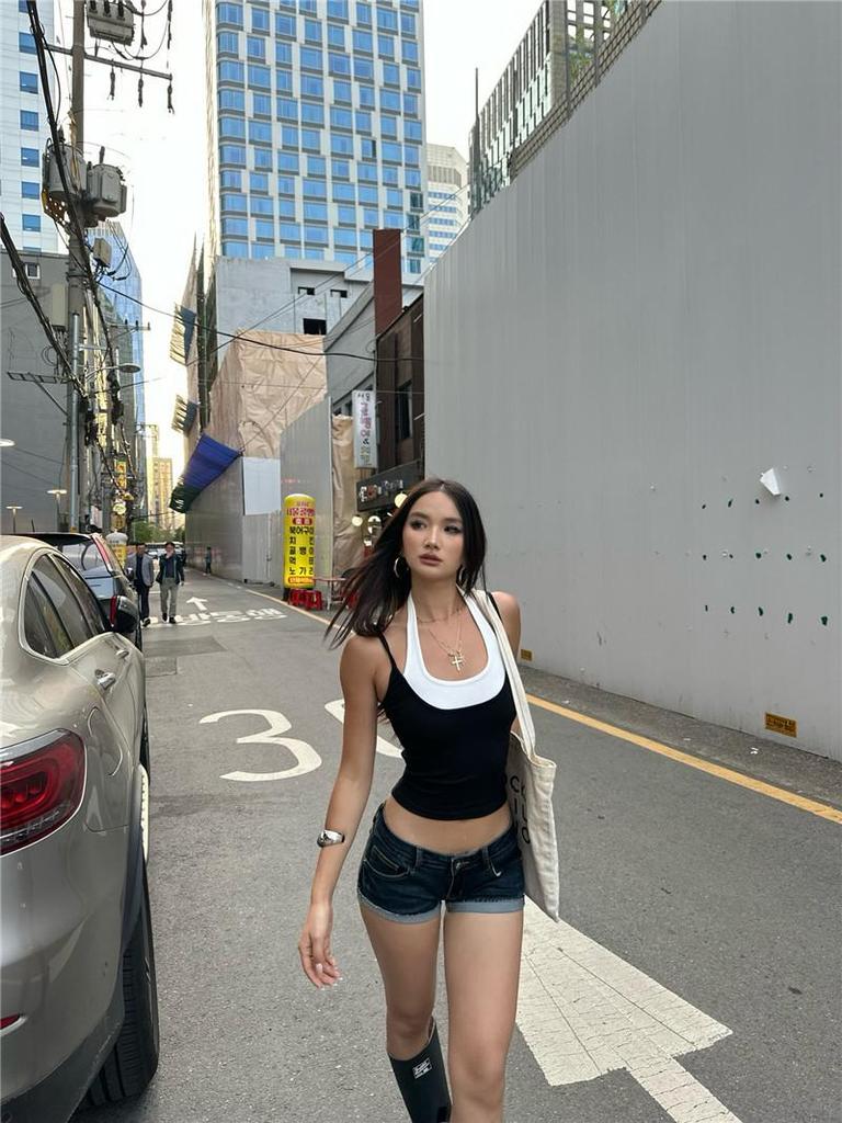 Fashionable Color Block Halterneck Slimming Retro T-Shirt Vest