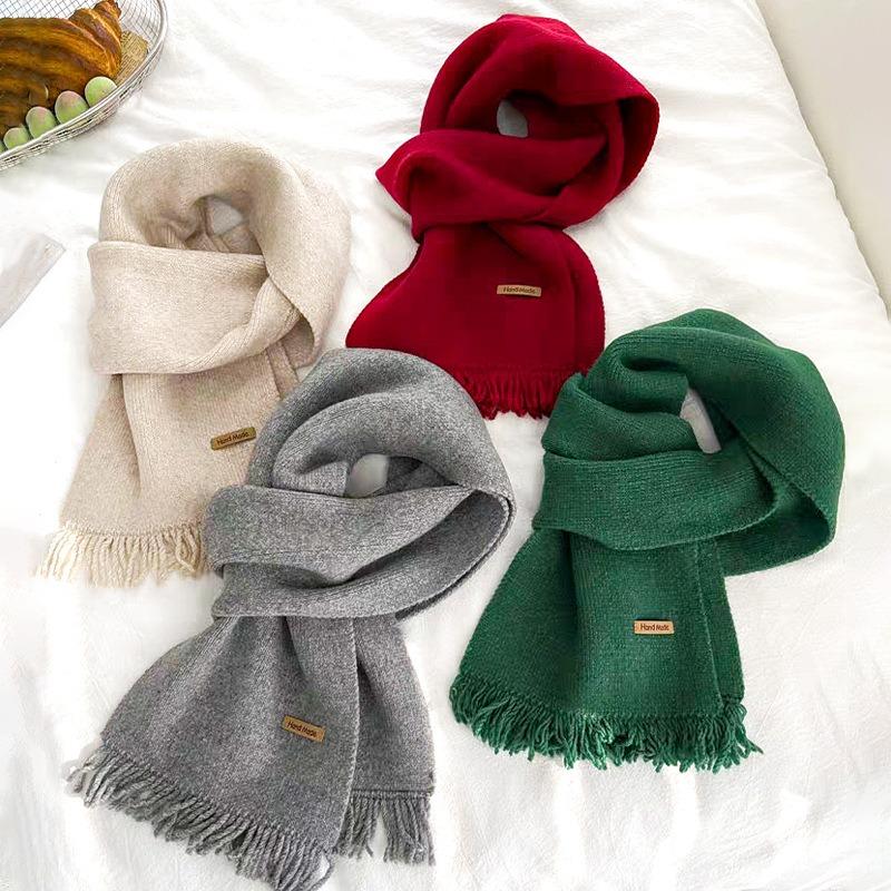 Autumn and Winter Atmosphere Fringed Knitted Scarf High-end Warm Versatile Student Instant Noodle Scarf