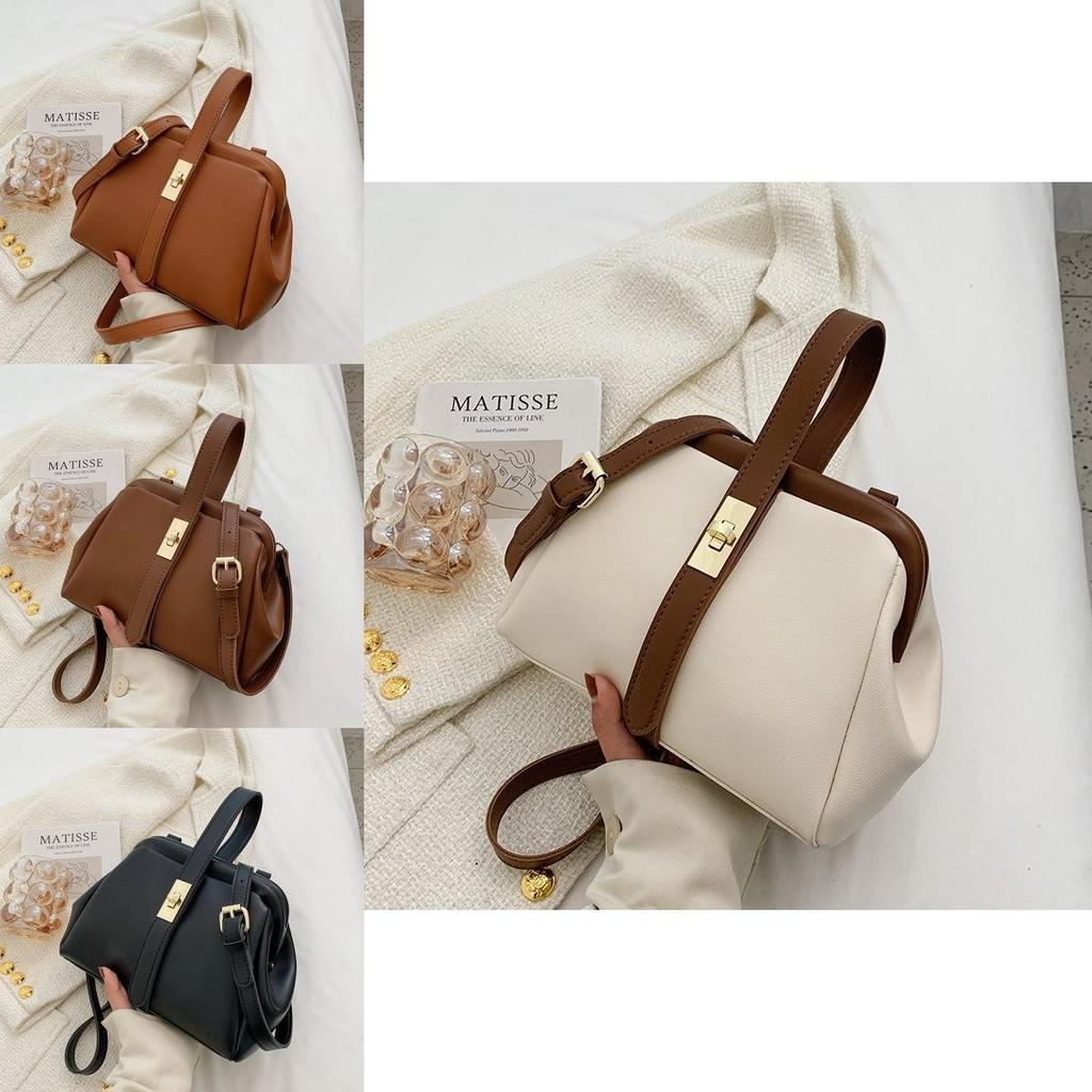Elegant Vintage Shoulder Bag For Women Featuring Unique Saddle Shape Soft Material