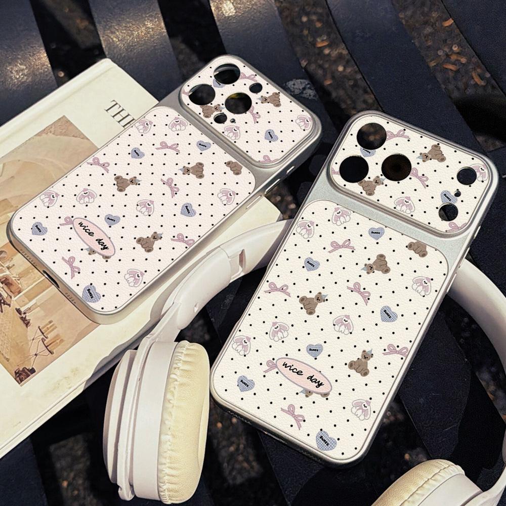 Ins Polka Dot Apricot Bear Is Suitable for Apple 17 Mobile Phone Case iPhone15promax All-inclusive 16 Leather Pattern Anti-drop.