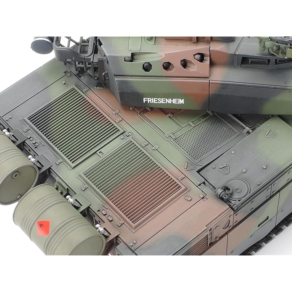 TAMIYA 1/35 Military Miniature Series No. 362 French Main Battle Tank Leclerc Series 2 Plastic Mo...