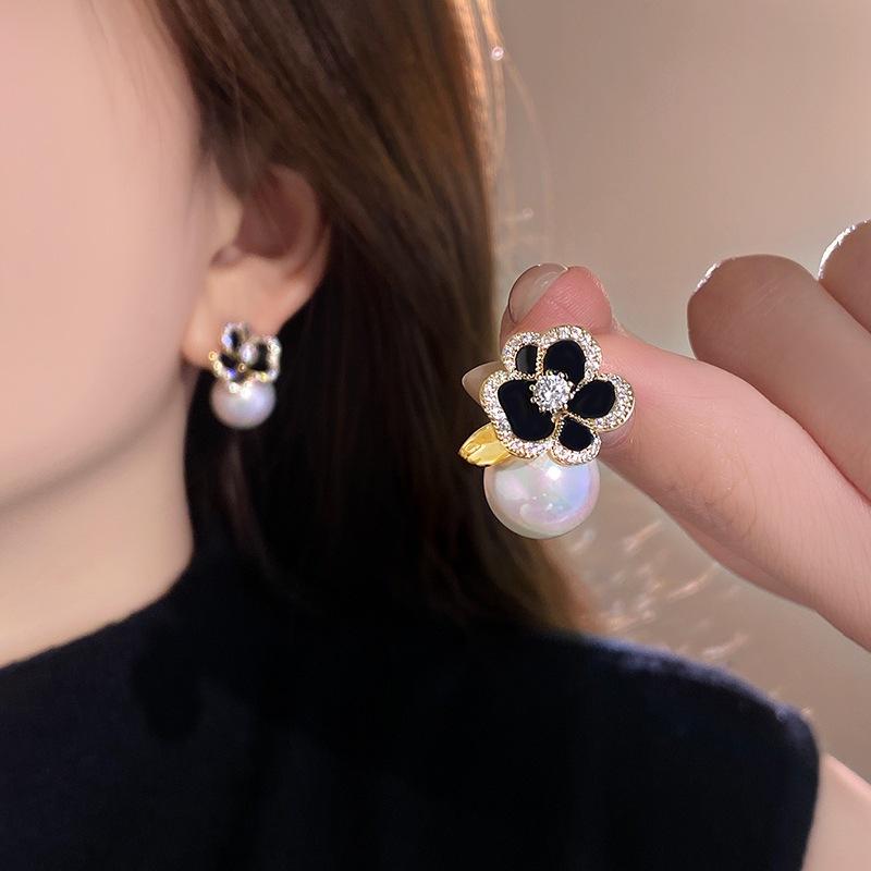 Women Fashion Commuter Black Flower Pearl Zircon Stud Earrings Jewelry