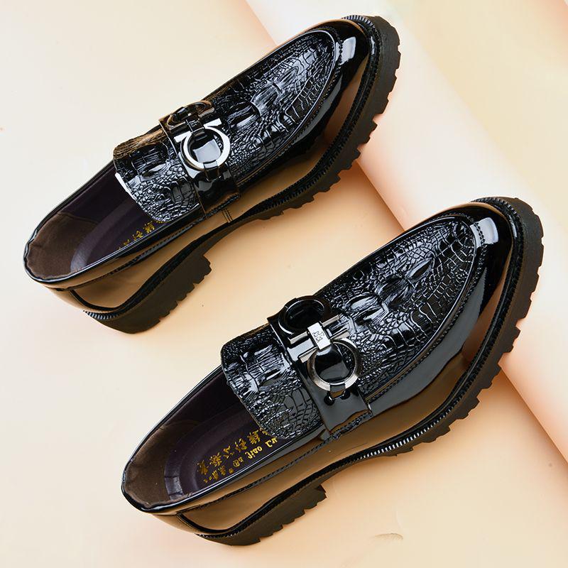 2025 Men's Crocodile Pattern Slip-On Loafers - Hong Kong Style Shiny Patent Leather