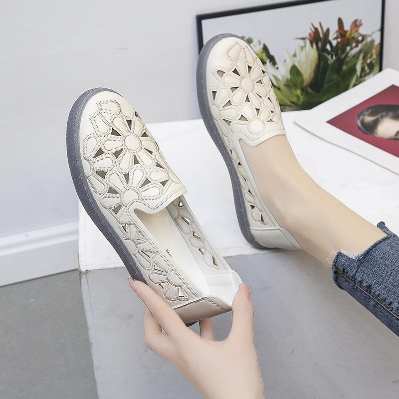 New Small White Shoes With Hollow And Breathable Shallow Mouth Single Shoes And Flat Bottom Doudou Shoes