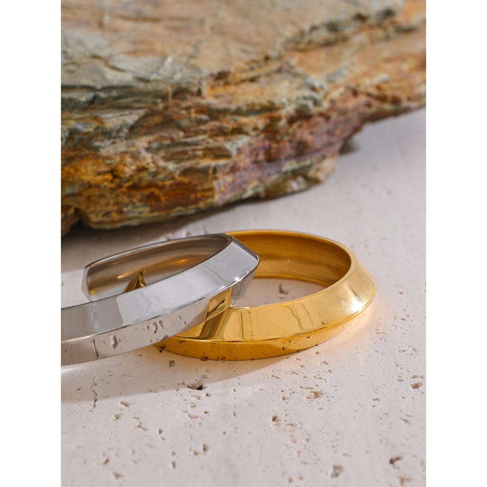 Eetit PVD Plated Stainless Steel Smooth Polished Cuff Bracelet Waterproof Fashion Charm High Quality Bangle for Women