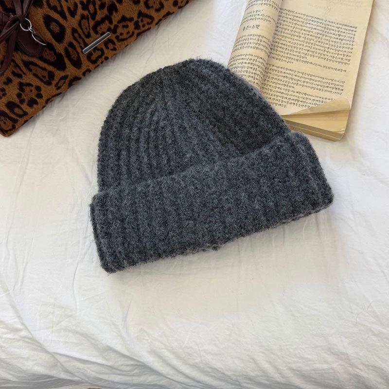Autumn/Winter Warm Knit Wool Hat: Stylish Korean-Style Beanie for Women
