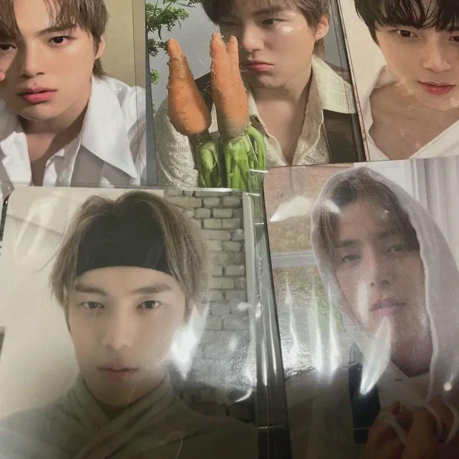 

Monsta X Monsta X Minhyuk Flon Photocard Batch