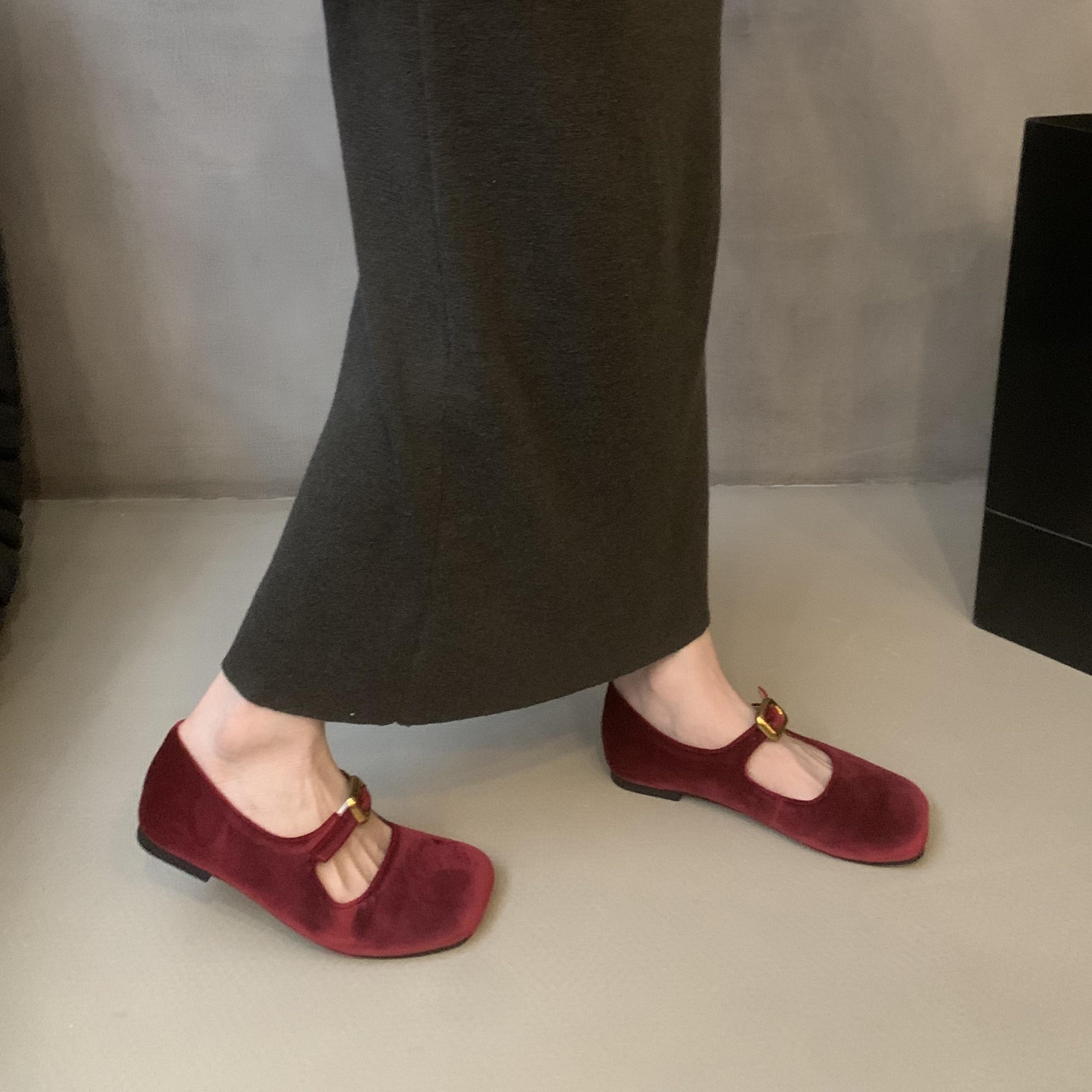 

Мода Bailamos 2024 Зима Новые Женские Балетки Мода Бархатный Круглый Носок Женские Повседневные Туфли Мэри Джейн Мягкая Подошва Туфли Балетки 39 красный