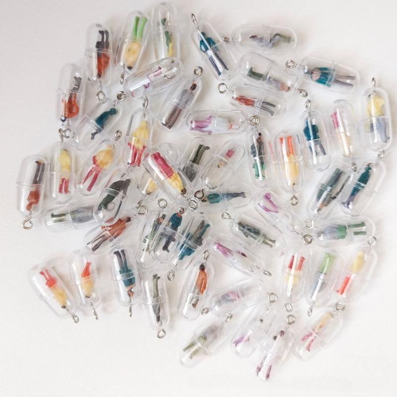 

Japanese and Korean Simulation Three-dimensional Mini Figurine Pill Capsule Diy Resin Pendant Accessories for Portable Jewelry 5pcs