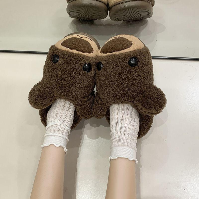 Wear versatile thermal bag head slippers outside the home for women, autumn and winter new cute cartoon bear plush slippers for women