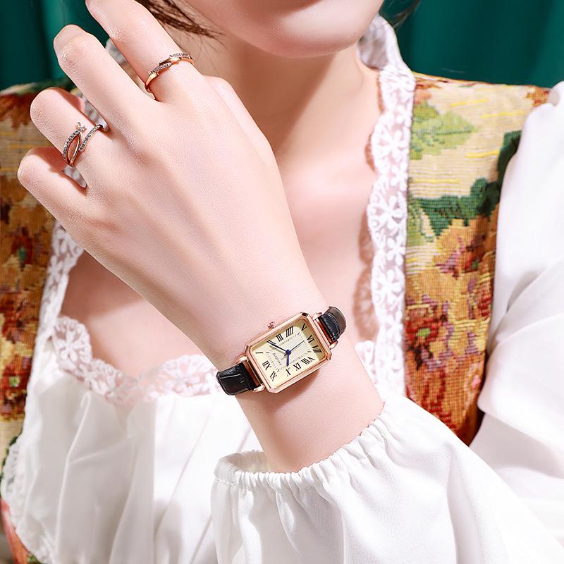Women's Fashion Square Leather Strap Quartz Watch - Elegant Student Design