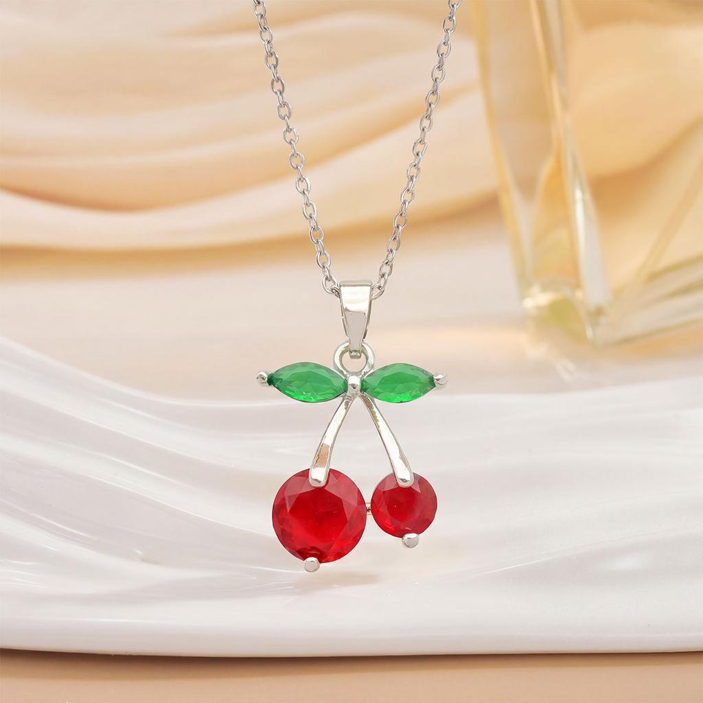 Cherry Fruit Necklace - A Simple and Versatile Summer Accessory for Women, Featuring A Lockbone Chain with A Charming Cherry Fruit Design.
