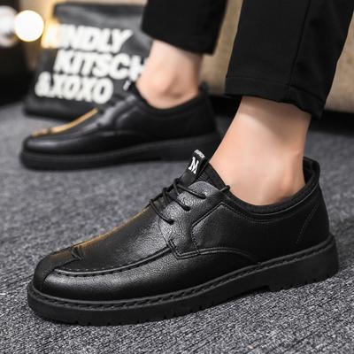 Sapatos masculinos casuais de couro Sapatos masculinos Simples para meninos Superfície de couro respirável Sola macia Primavera Britânico de alta qualidade Resistente ao desgaste