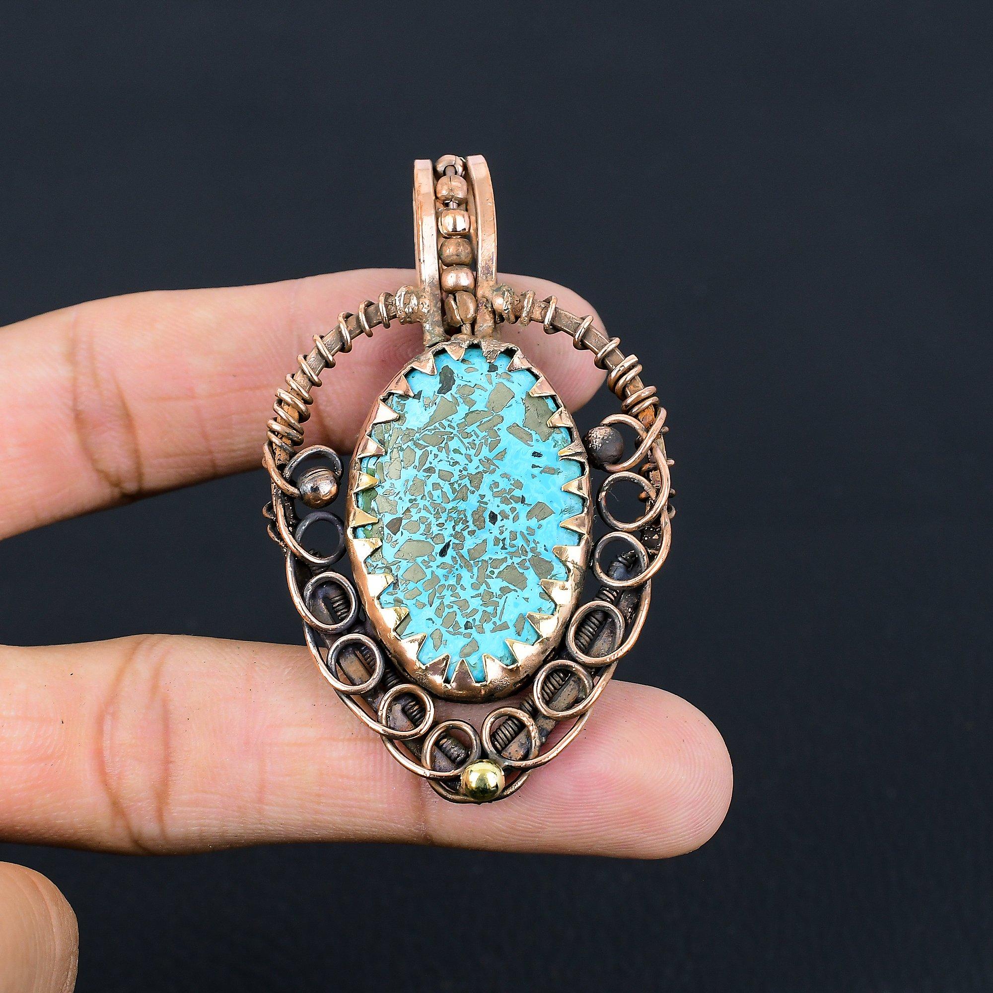 

Удивительный бирюзовый драгоценный камень ручной работы из чистой медной проволоки, обернутый кулоном, ювелирные изделия 2.68 Inches синий