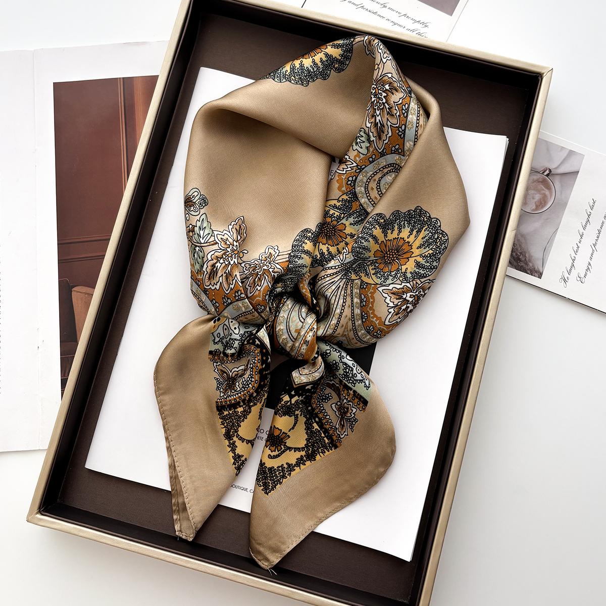 

70*70cm Square Scarfs Retro Balck White Floral Ptint Headscarf for Women Foulard Banana Head Scarf Female Hijab Sort Neckerchief 70x70cm