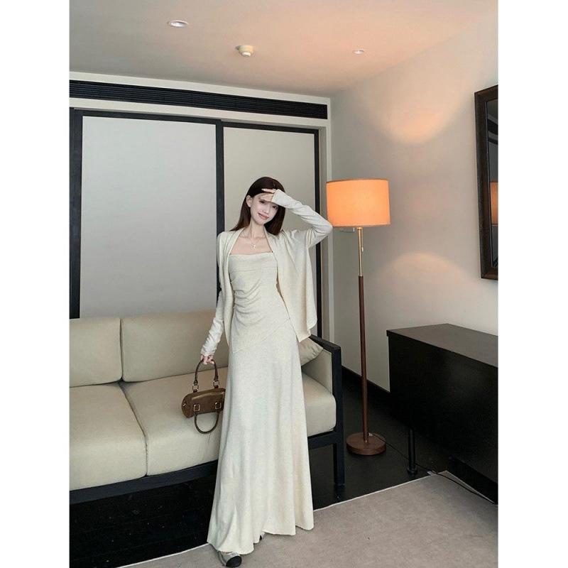 

Women s Trendy Autumn 2025 Set: Strapless Pleated Top, Long-Sleeved Cardigan, and High-Waisted Skirt XL