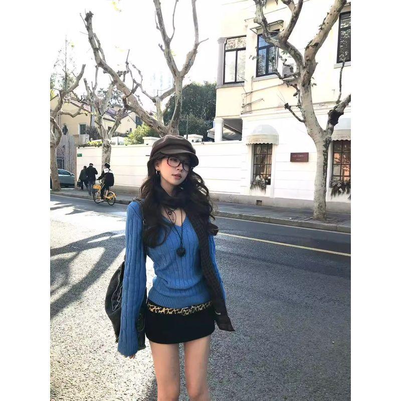 

American Sexy Blue Cable Stitch V Neck Sweater Women s Fall and Winter 2025 New Inner Wear Knitting Bottoming Shirt Silm Tops Blue S