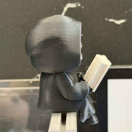 Grim Reaper Reading Figurine, 3D Printed Mini Skull Grim Reaper Statue, Cute Gothic Skeleton Ornament for Bookshelf, Desk, Shelf, Halloween Home Decor