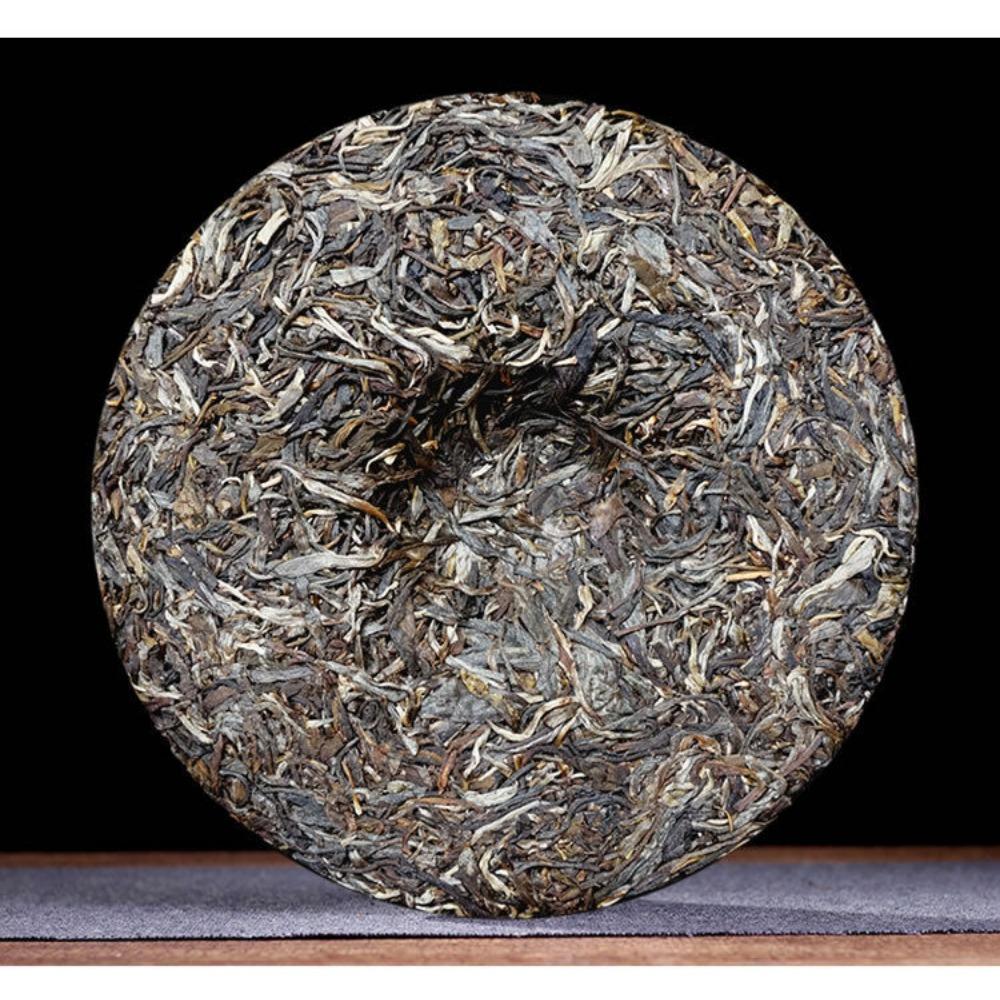 Tea King Pu - erh Raw Tea Jingmai Orchid Fragrance Yunnan Jingmai Mountain 357g