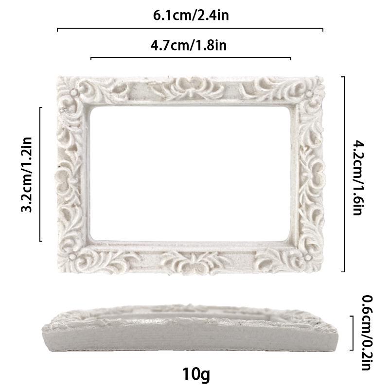 European-Style DIY Phone Case Frame, Badge, Gumi Display, and Dollhouse Scene Miniatures