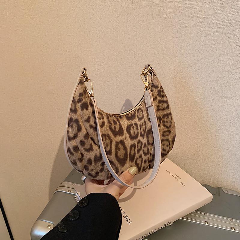 Fashionable Pu Leather Crescent Bag With Leopard Print Perfect For Casual Outfits