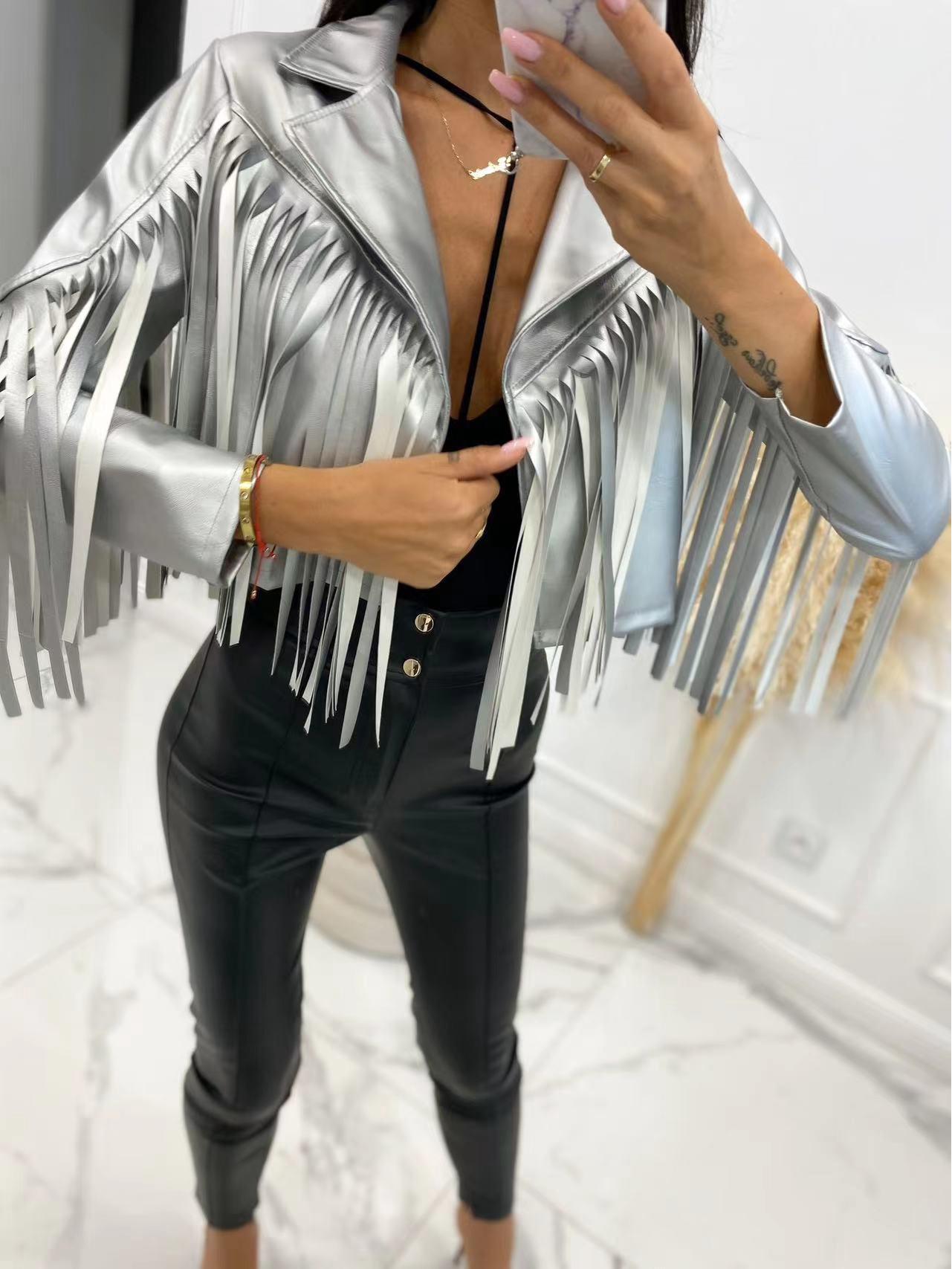 

Женская уличная мода осень 2023 кожаная куртка с кисточками Small серебряный серый