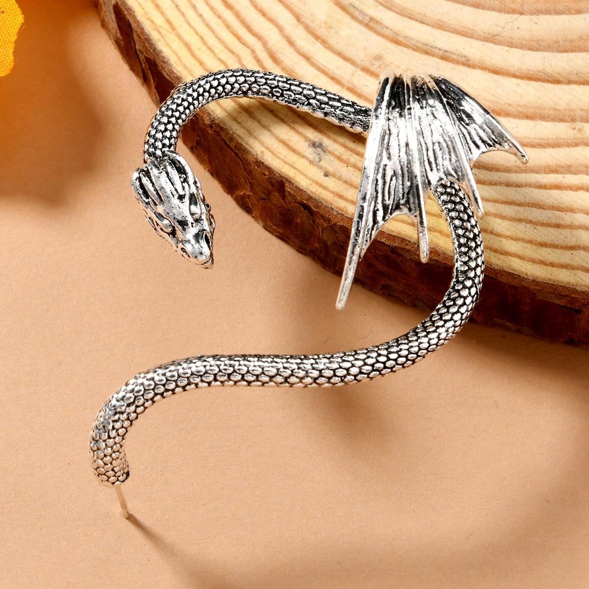 

Персонализированные ретро-сплавные серьги-клипсы в виде летящего дракона, властные, преувеличенные, с драконом, висячие мужские и женские серьги в стиле панк