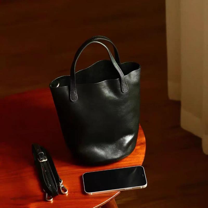 

Peshwar | Retro red Korean bucket bag women s shoulder handbag high-end small hand bag