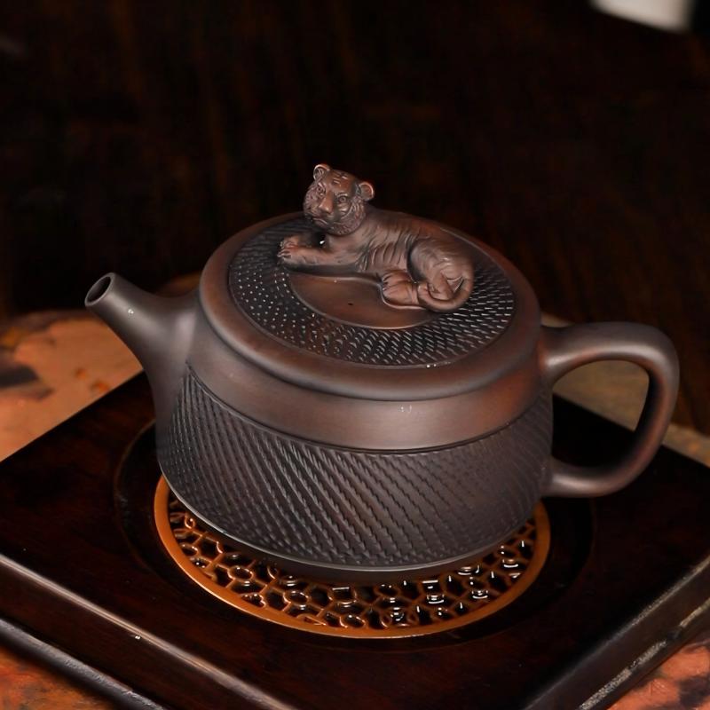 

Цзяньшуйская глина Фиолетовая глина Резьба Чайник Ручная роспись Антикварный Рельефный Чайник Бытовой Чайник Набор для чая Кунг-фу Чайник