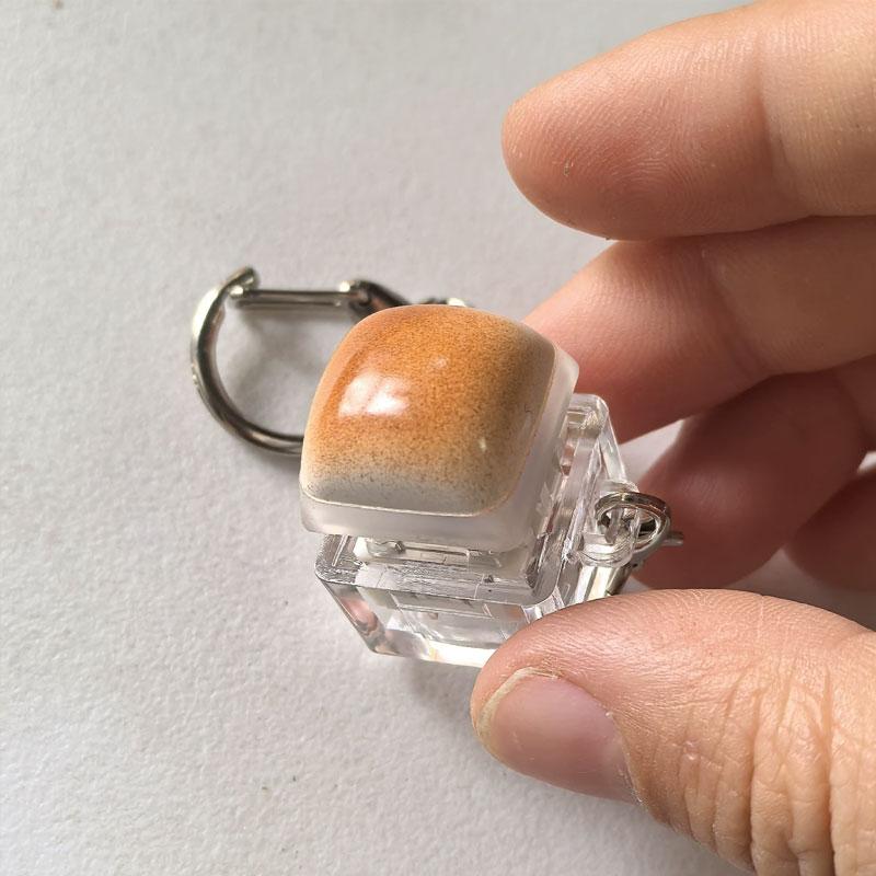 Caramel Bread Design Fidget Keychain Keys Button Keycap Finger Keyboard Cap Relief Stress Steamed Bread Button Keycap Keychain