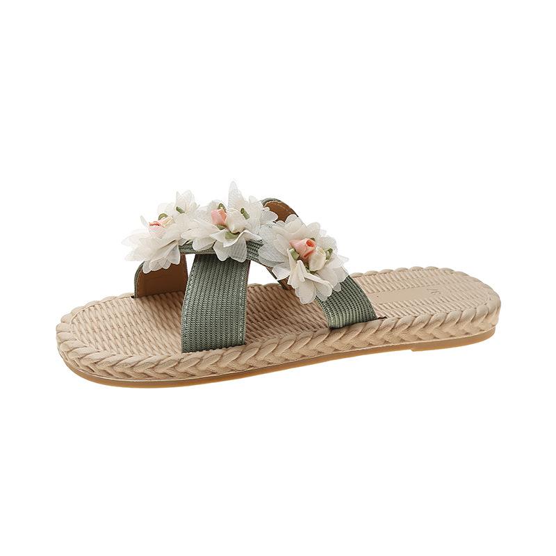 Women's Outdoor Flat Slippers 2024 Summer Bohemia Style Lace Flower Cross Strap Slides for Women Vacation Beach Shoes Sandalias